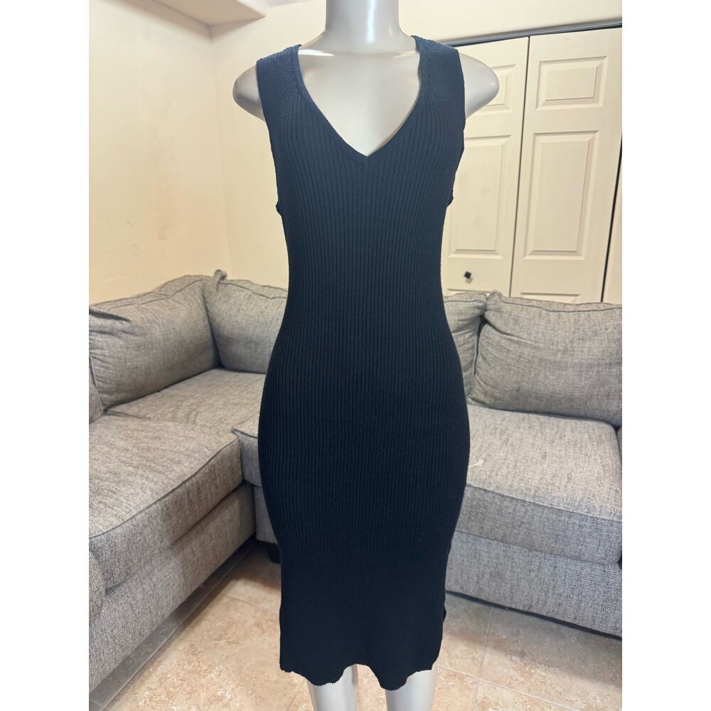 Black Ribbed Sweater Dress Stretch Midi Sleeveless VNeck MAGASCHONI Size L NWT